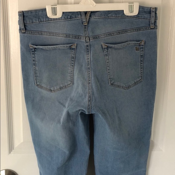Jessica Simpson Jeans - Picture 3 of 8